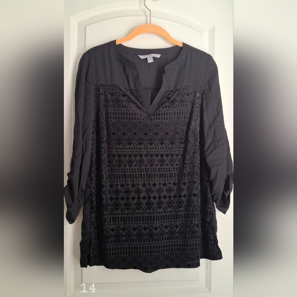Valerie stevens womens blouse sz S sheer 3/4 sleeve lighweight goth casual